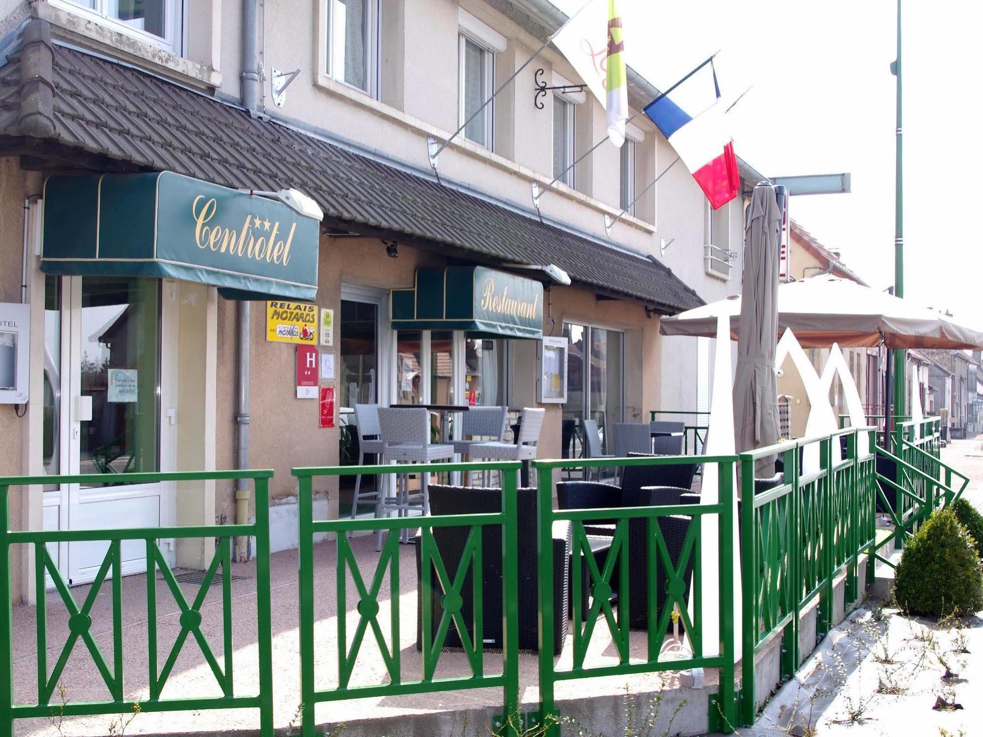 Logis Hotel Centrotel Et Spa Bulles D'Allier Montmarault Exterior photo