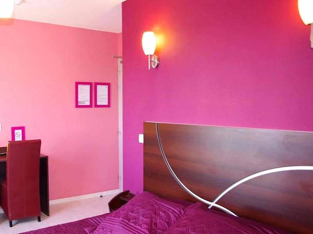 Logis Hotel Centrotel Et Spa Bulles D'Allier Montmarault Exterior photo