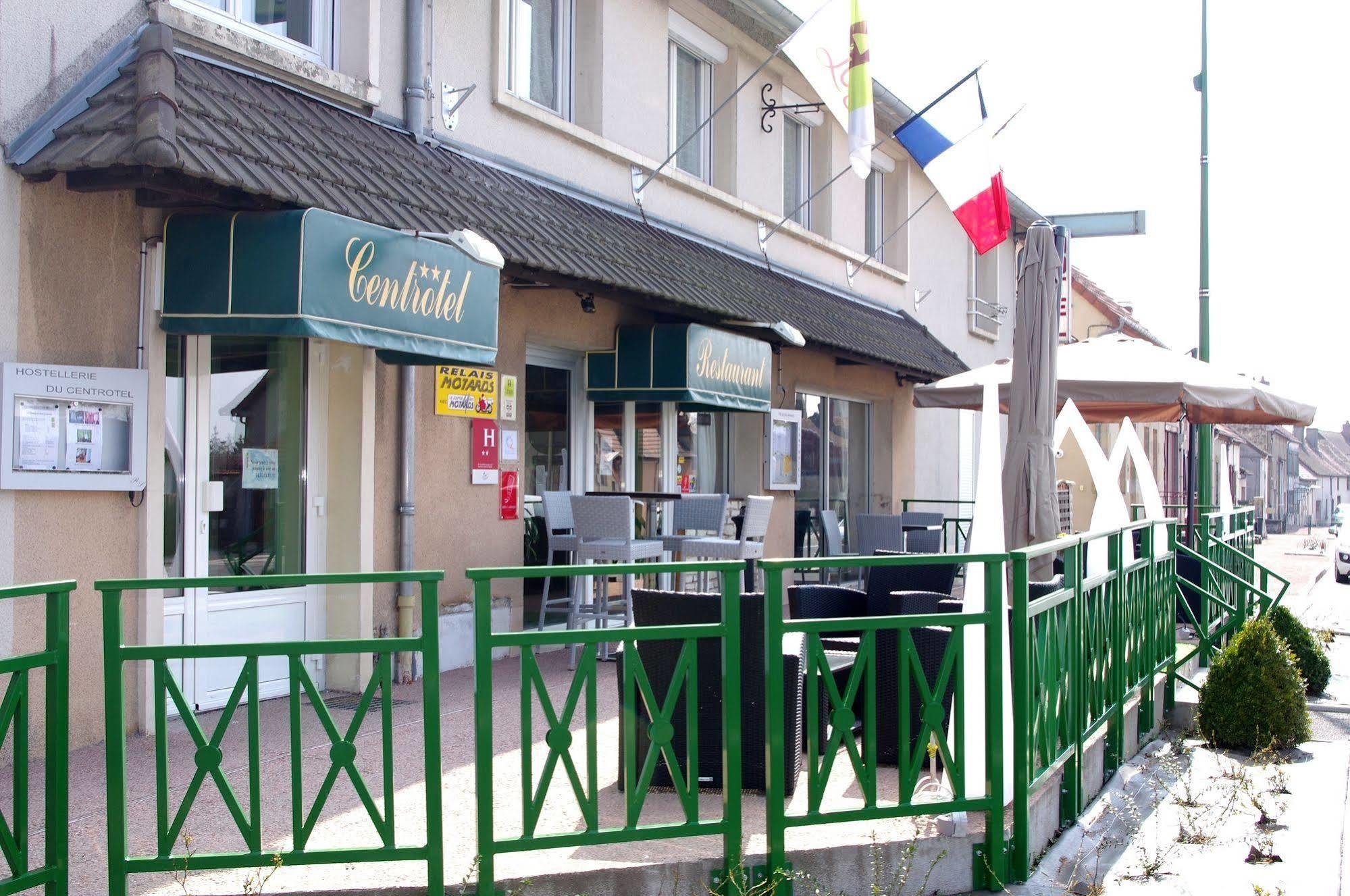 Logis Hotel Centrotel Et Spa Bulles D'Allier Montmarault Exterior photo